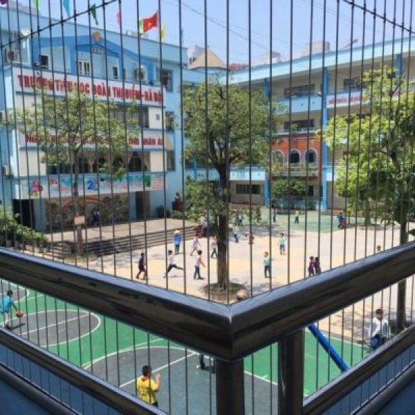 luoi-an-toan-truong-hoc-chong-nga-cho-hoc-sinh